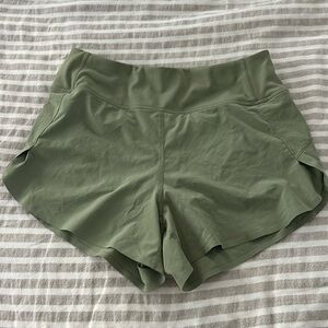 Athleta Women’s Run With It 3.5” Shorts sz XS